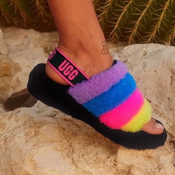 UGG® Logo Fluff Yeah Multicolor Fur Platform Slippers Size 7 - Picture 3 of 6